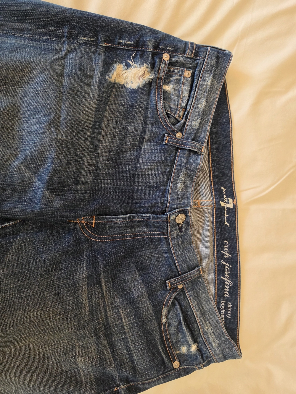 7 For All Mankind Josefina Cropped Boyfriend Skinny Jeans in Dark Wash